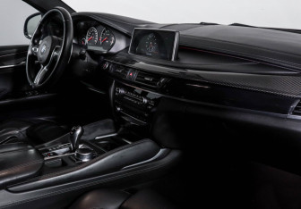 Подержанный автомобиль BMW X6 M 2017 года (9 фото)
