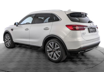 Подержанный автомобиль Hongqi HS5 2023 года (7 фото)