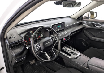 Подержанный автомобиль Haval Jolion 2023 года (15 фото)