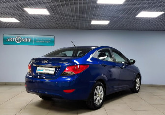 Подержанный автомобиль Hyundai Solaris Sedan 2011 года (5 фото)