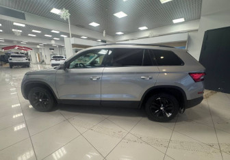 Подержанный автомобиль Skoda Kodiaq 2019 года (8 фото)
