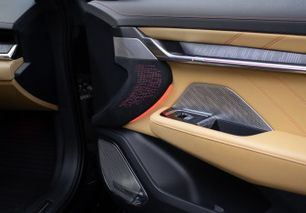 Подержанный автомобиль Zeekr 001 2023 года (25 фото)