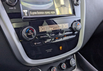 Подержанный автомобиль Nissan Murano Suv 2022 года (29 фото)