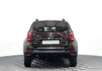 Подержанный автомобиль Renault Duster 2018 года (6 фото)