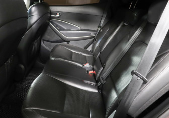 Подержанный автомобиль Hyundai Santa Fe 2013 года (10 фото)