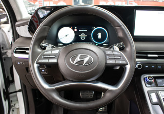 Подержанный автомобиль Hyundai Palisade 2023 года (17 фото)