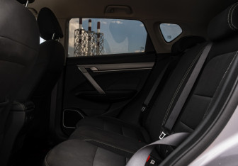 Подержанный автомобиль Geely Coolray 2023 года (12 фото)