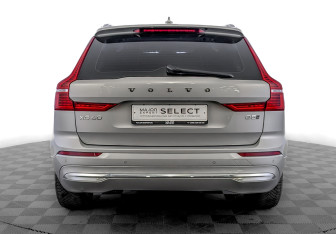 Подержанный автомобиль Volvo XC60 2021 года (6 фото)