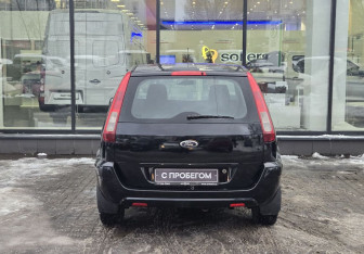 Подержанный автомобиль Ford Fusion 2011 года (7 фото)