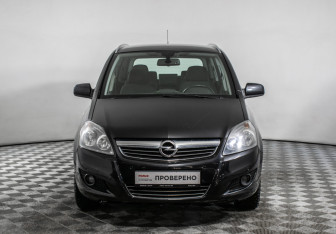 Подержанный автомобиль Opel Zafira Compactvan 2012 года (2 фото)