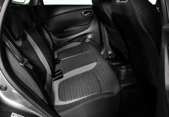 Подержанный автомобиль Renault Kaptur 2018 года (11 фото)