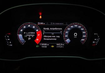 Подержанный автомобиль Audi Q3 2019 года (16 фото)