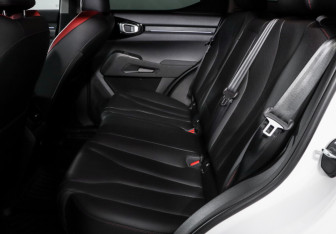 Подержанный автомобиль Haval H3 2025 года (10 фото)