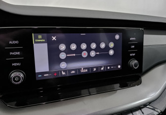 Подержанный автомобиль Skoda Octavia Liftback 2021 года (26 фото)