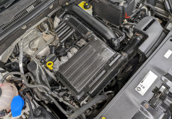 Подержанный автомобиль Volkswagen Jetta Sedan 2017 года (9 фото)