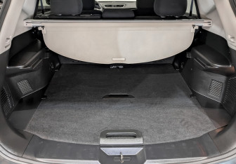 Подержанный автомобиль Nissan X-Trail 2017 года (10 фото)