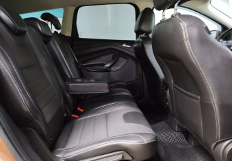 Подержанный автомобиль Ford Kuga 2013 года (13 фото)