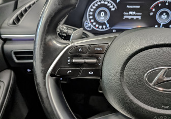 Подержанный автомобиль Hyundai Sonata 2022 года (24 фото)