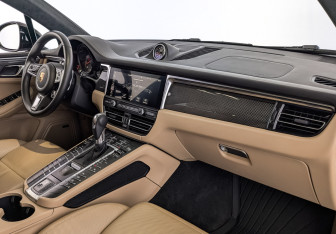 Подержанный автомобиль Porsche Macan 2021 года (13 фото)