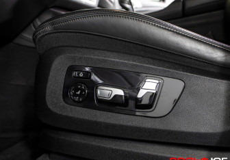 Подержанный автомобиль BMW X7 2020 года (21 фото)