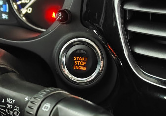 Подержанный автомобиль Mitsubishi Outlander 2019 года (13 фото)