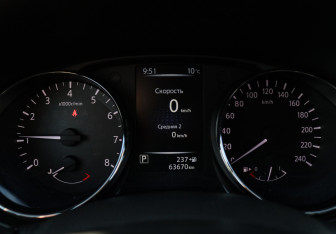 Подержанный автомобиль Nissan Qashqai 2017 года (24 фото)