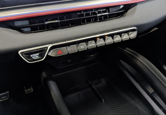 Подержанный автомобиль Geely Coolray 2024 года (30 фото)