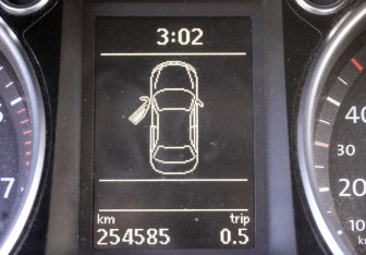 Подержанный автомобиль Volkswagen Passat Sedan 2010 года (12 фото)