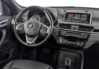 Подержанный автомобиль BMW X1 2021 года (28 фото)