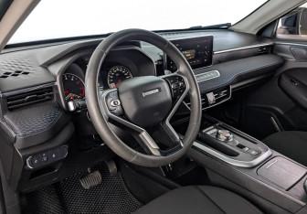 Подержанный автомобиль Haval Jolion 2021 года (15 фото)
