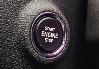 Подержанный автомобиль Skoda Octavia Liftback 2024 года (17 фото)