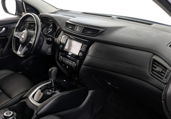 Подержанный автомобиль Nissan Qashqai 2021 года (13 фото)