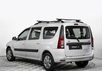 Подержанный автомобиль LADA (ВАЗ) Largus Wagon 2013 года (7 фото)