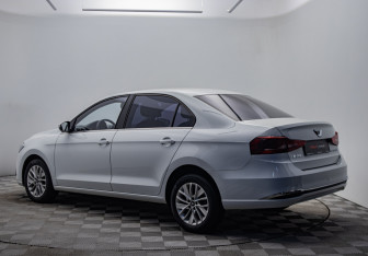 Подержанный автомобиль Jetta VA3 2022 года (3 фото)