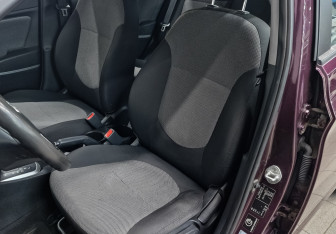 Подержанный автомобиль Hyundai Solaris Sedan 2012 года (20 фото)