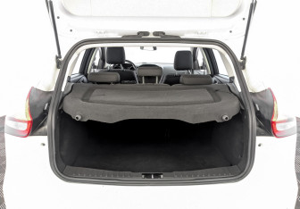 Подержанный автомобиль Ford Focus Hatchback 2017 года (10 фото)