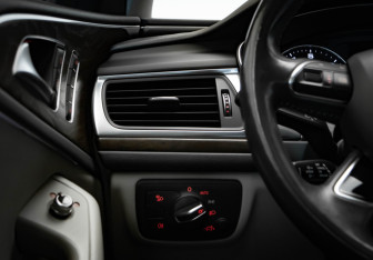 Подержанный автомобиль Audi A6 Wagon 2016 года (14 фото)