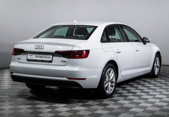 Подержанный автомобиль Audi A4 Sedan 2018 года (5 фото)