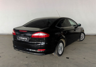 Подержанный автомобиль Ford Mondeo Sedan 2009 года (6 фото)