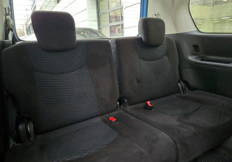 Подержанный автомобиль Nissan Serena Minivan 2016 года (12 фото)