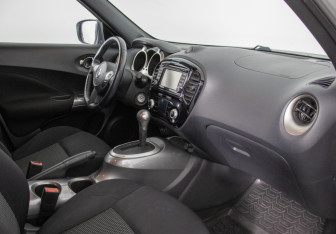 Подержанный автомобиль Nissan Juke 2015 года (9 фото)