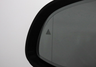 Подержанный автомобиль BMW X6 M 2022 года (17 фото)