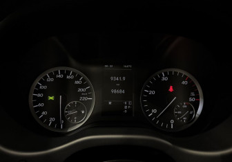 Подержанный автомобиль Mercedes-Benz Vito 2018 года (16 фото)