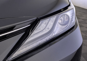 Подержанный автомобиль Toyota Camry Sedan 2023 года (11 фото)