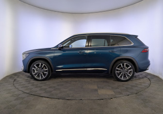 Подержанный автомобиль Geely Monjaro 2024 года (8 фото)