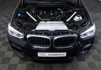 Подержанный автомобиль BMW X3 2019 года (9 фото)