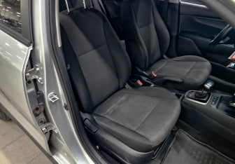 Подержанный автомобиль Kia Rio Hatchback 2021 года (21 фото)