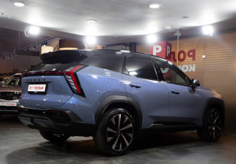 Новый Geely Atlas 2025 (7 фото)