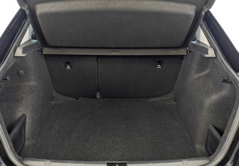 Подержанный автомобиль Skoda Rapid Liftback 2021 года (10 фото)