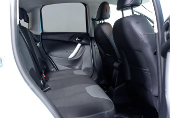 Подержанный автомобиль Citroen C3 Hatchback 2012 года (7 фото)